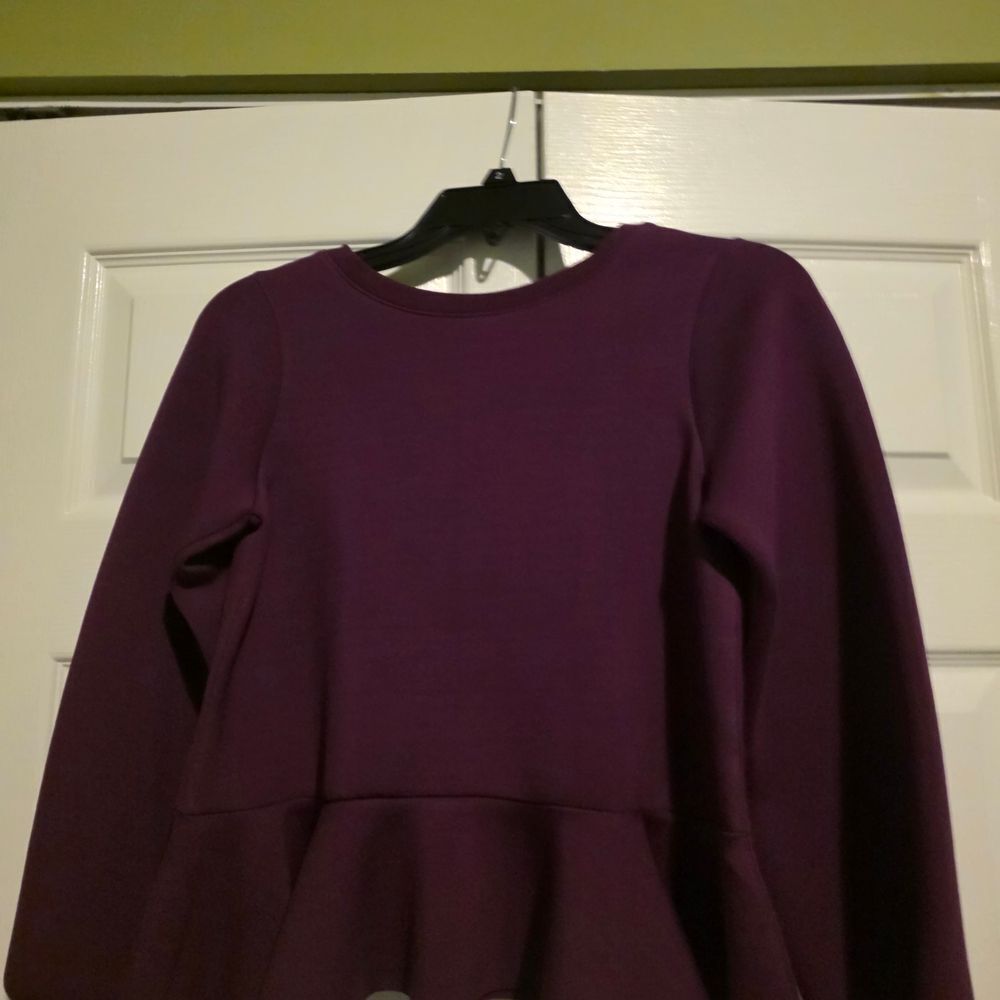 Habitual Kids Plum Ruffle Long Sleeve Top Hut Can Fit A XS In Petite Womans - Picture 3 of 7